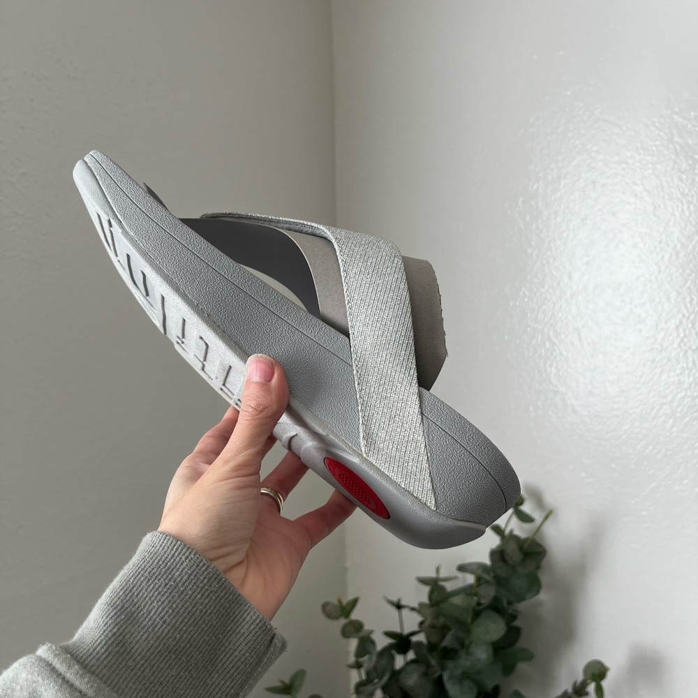 FitFlop Women's Lottie Glitzy Silver Slide Sandals Size 10 US - Picture 2 of 14